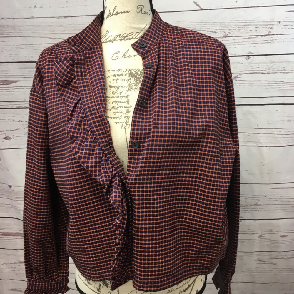 Frnch Paris Med button up blouse
